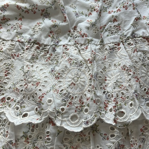 Loft Skirt - Picture 2 of 3